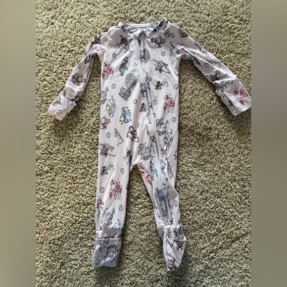 the cozy munchkin Other - The Cozy Munchkin Pixar Zip Footie bamboo – 0–3 Months